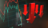 俄罗斯央行维持基准利率在21%不变 预估为23%